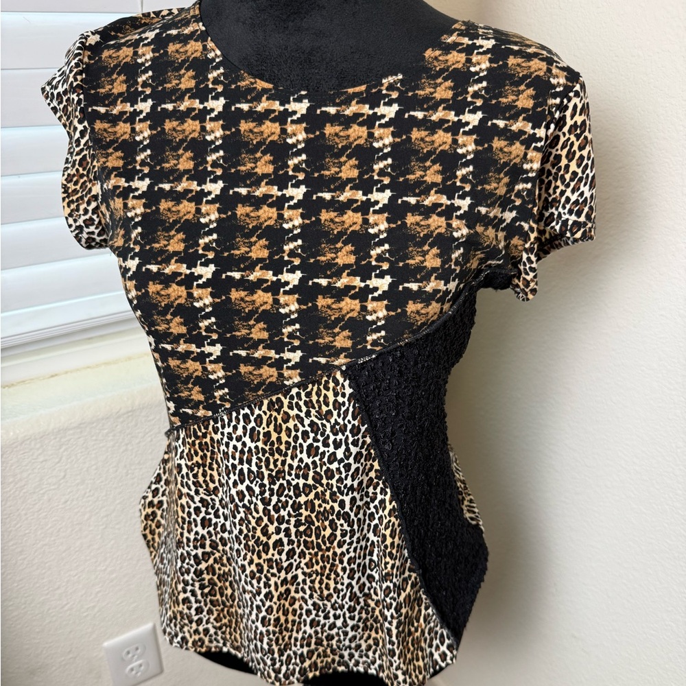 Notations Women's Houndstooth and Leopard Print Top